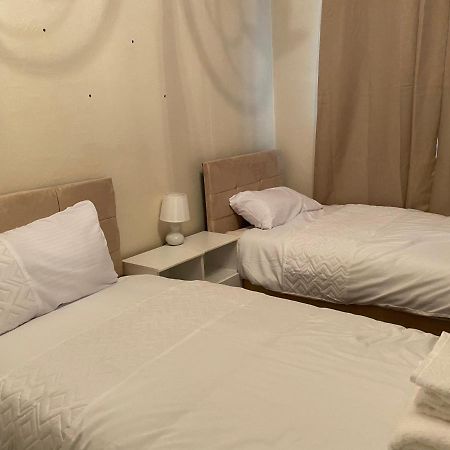 Grace Haven Villa Farnworth Esterno foto